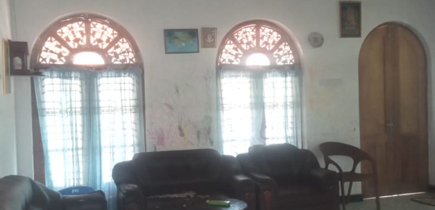 House and Land for Sale in Pilimathalawa